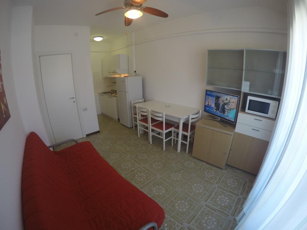 Residence Zenith Каорле Экстерьер фото